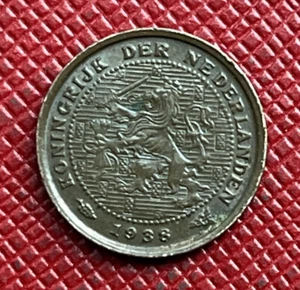 Netherlands 1938 Bronze Half Cent 1/2. Wilhelmina. High Grade.. KM# 138 - Picture 1 of 2