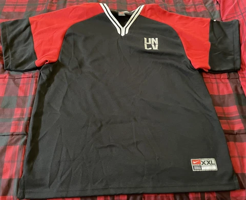 UNLV Nike Basketball warm up jersey. Size XXL / TTG Cover