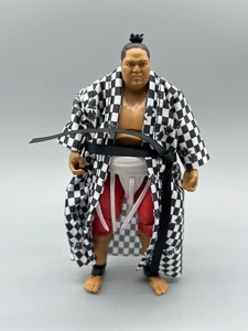 WWE Mattel Legends Ultimate Edition Yokozuna Chase Wrestling Actionfigur - Bild 1 von 2