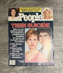 PEOPLE Magazine VTG Issue - February 18, 1985 w/ Molly Ringwald & Zach Galligan - Picture 1 of 1