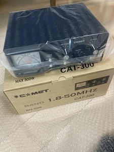 COMET CAT-300 Sintonizzatore Antenna Manuale Ham 1.8-50MHz Max 300W Nuovo - Foto 1 di 16