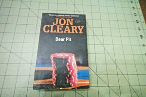 BEAR PIT BY JON CLEARY (2000) HARPER COLLINS UK MYSTERY PB - Picture 1 of 3