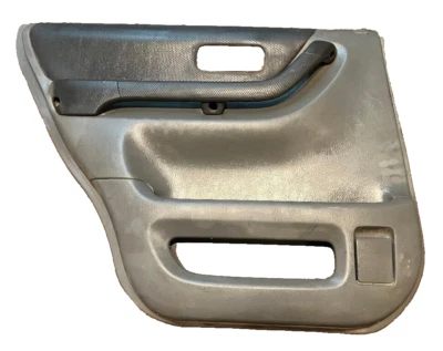 Honda CR-V 1997 a través de 2001 panel de puerta trasera izquierda pieza original OEM CRV Foto 1 de 4