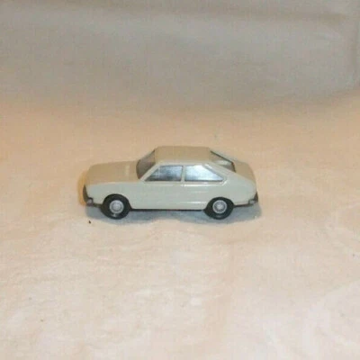 M.15/22 T Wiking VW Passat Grau H0 Modelleisenbahn 1:87 Modellauto - Bild 1 von 4
