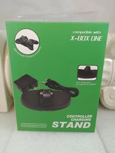 Neue Controller Ladestation, Xbox One kompatibel, hält/lädt 2 Controller - Bild 1 von 4