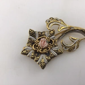 Brooch GoldT Pink Rose Gorgeous Grandma Chic Beauty Fashion Flower 2” - Picture 1 of 6