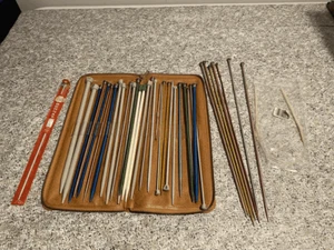 Large lot of 36 Knitting Needles in nice case- many sizes and brands look! - Picture 1 of 8