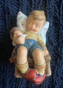 VINTAGE Goebel M.J Hummel Figurine #056 / 451 - Just Dozing - Picture 1 of 9