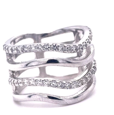 Anillo de varias filas de diamantes de oro blanco de 14k Foto 1 de 4