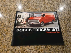 Catalogue brochure vente voiture d'origine Dodge Tradesman Cargo Van 1973 12 pages - Photo 1/5