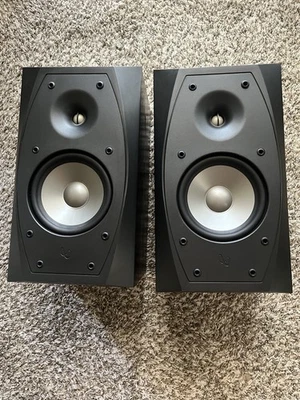 Infinity ENTRA ONE 8 Om 125 Watt diffusori da scaffale a 2 vie. & cavo   - Immagine 1 di 4