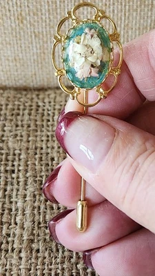 Goldtone Vintage Stick Pin With Dried Flowers  Measures 2.51" Good Condition  - Image 1 of 4