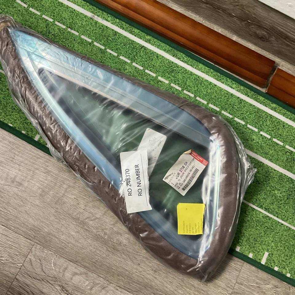 Jaguar XJ8 1998-2002 cuarto de ventana cromado derecho y moldura GNA 2710 EH Foto 1 de 4