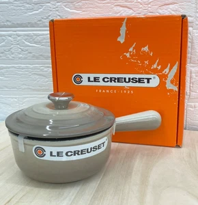 Cacerola Le Creuset 16 cm 6-1/3" 1-1/8 qt nuez moscada perilla plateada hierro fundido - Imagen 1 de 8