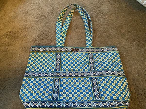 VERA BRADLEY RETIRED RIVIERA BLUE TRAVEL TOTE BAG NWOT - Picture 1 of 3
