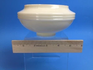 Ivory / Cream Glass Wall Sconce Lamp SHADE ONLY Vintage 1930s Art Deco Light (B) - Picture 1 of 13