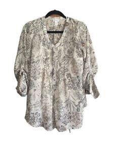 Motherhood Maternity Floral Print Button Blouse. 3/4 Sleeve. Size Small.
