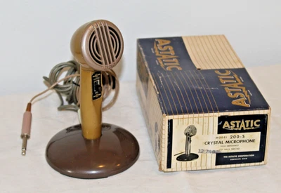 Винтажный микрофон Astatic модель 200-S с подставкой и коробкой - смотрите! - Работает - Изображение 1 из 4