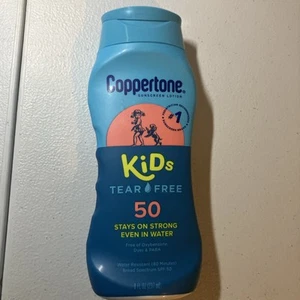 Loción protectora solar para niños Coppertone, FPS 50 resistente al agua y sin desgarros, 8 oz - Imagen 1 de 2