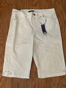 Vintage, Bandolino, Size 8, “Brandy” Style, Skimmer, White Capris w/Pockets. NEW - Picture 1 of 16