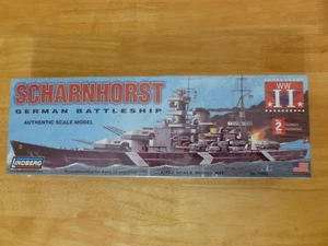 Scharnhorst WWII Deutsches Schlachtschiff Lindberg Plastikmodell - Bild 1 von 2