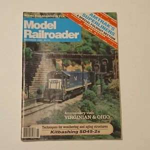 Model Railroader Magazine November 1982 Amtrack's Superliners Special Foldout - Picture 1 of 1
