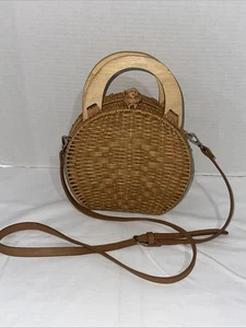 ZARA kleine Umhängetasche geflochten Stroh Rattan Holz Top Griffe Lederriemen - Bild 1 von 10