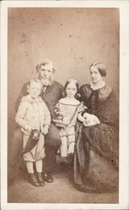 Ehemann Frau Kinder Thomson Edinburgh Studio CDV Karte Foto (CDV4-19) - Bild 1 von 3