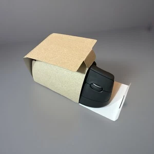 Logitech Lift Mouse Ergonomico Verticale Wireless Bluetooth Destro Grafite - Foto 1 di 20