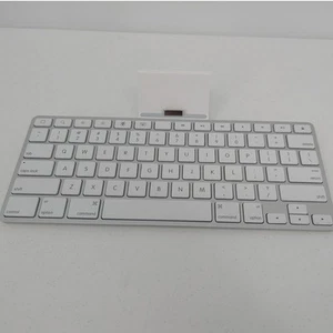 Tested & Working Apple Keyboard Dock for iPod & iPad Model A1359 30 Pin Dock - Photo 1/4