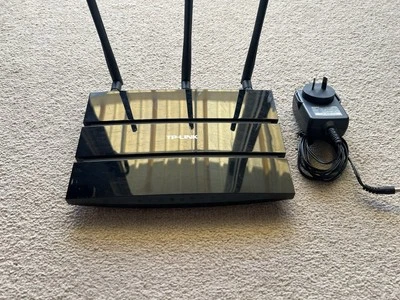 TP-Link TD-W8970 300Mbps Wireless N Gigabit ADSL2+ Modem Router - Tested Working - Image 1 of 4