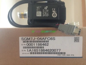 1 Stück Neu im Karton Yaskawa Servomotor SGM7J-04A7C6S - Bild 1 von 1