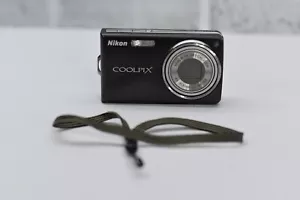 Nikon Coolpix S550 10MP Digitalkamera (NUR TEILE/REPARATUREN) - Bild 1 von 4