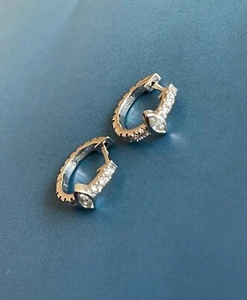 Orecchini a cerchio diamanti 18 ct in oro bianco piena eternità 0,70 ct coppia marchesa - Foto 1 di 10