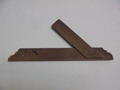 Ancienne Équerre ou fausse équerre bois art populaire ancienne belles finitions - Photo 1/4