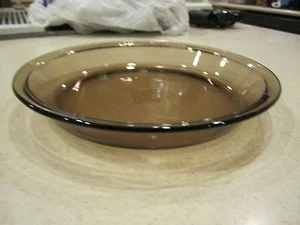 Vintage Amber / Smoke Glass 9-3/4” Corning Ware Pyrex #209 Pie Plate - Picture 1 of 4