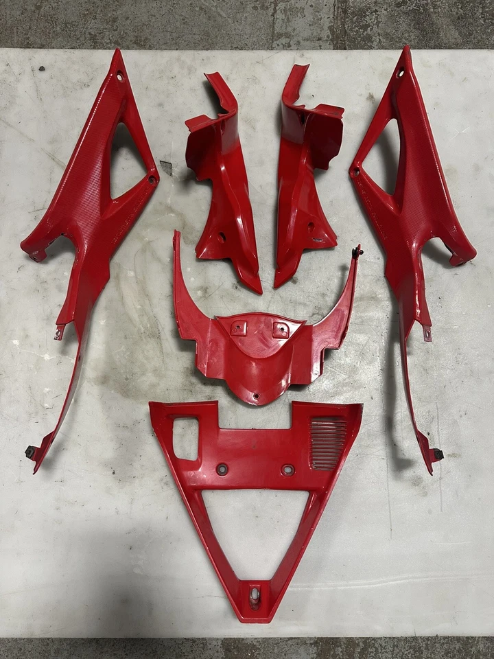 11-13 DUCATI 848 1098 1198 EVO LADO DERECHO IZQUIERDO DEPÓSITO MOLDURA INSERTOS TABLERO V ROJO Foto 1 de 1