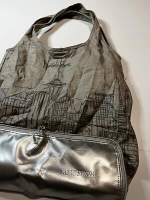 Bolso de Hombro Plegable Reutilizable NORDSTROM Gris Plateado Raro Foto 1 de 4