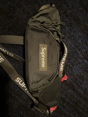 New Dead stock Supreme SS18 Waist Bag Unisex Dark Green New With Tags - Image 1 of 4