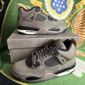 Zapatos de baloncesto Jordan Air Jordan 4 Mid IB4171 200 gris negro gs talla 6,5 - Imagen 1 de 7