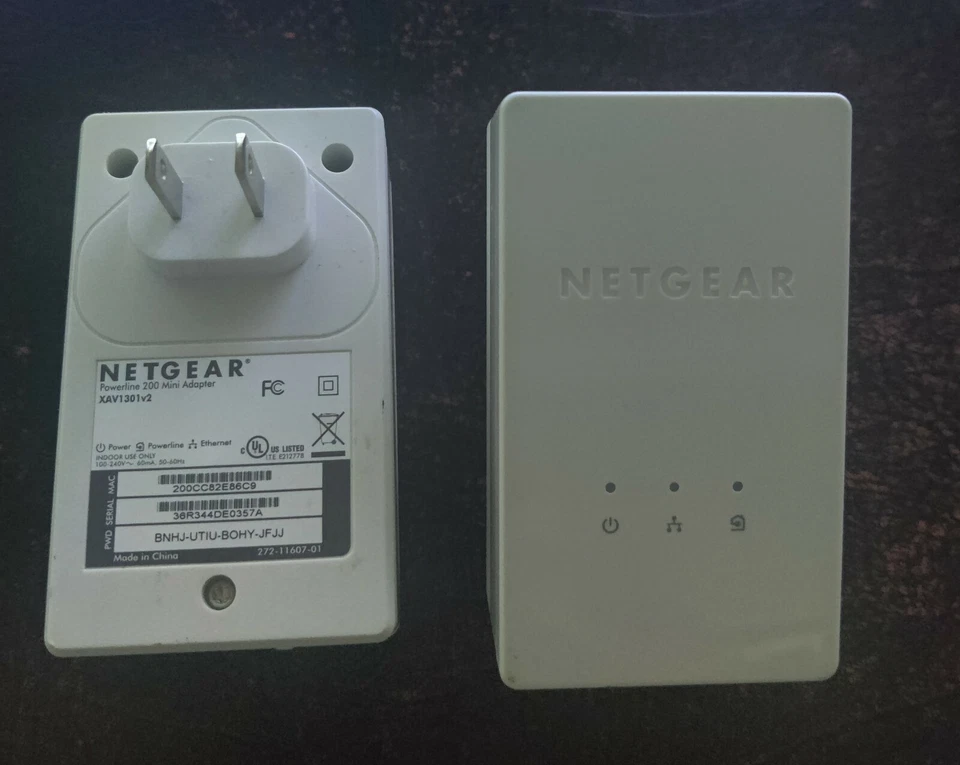 Netgear PowerLine 200 Mini 200Mbps Adapters XAVB1301v2 One Pair Free Ship - Image 1 of 1
