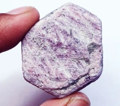 Loose Gemstone 100% Natural Ruby Corundum Rough 148.35 Ct With Free Gift - Image 1 of 4