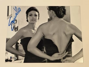 Emmanuelle Chriqui signed 8x10 photo ~ Beckett Witnessed ~ BAS - Picture 1 of 3