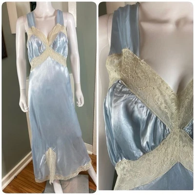Maxi camisón vintage de satén azul líquido de los años 40 corte sesgado Foto 1 de 4