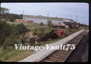 ORIGINAL SLIDE CN 4578 CANADIAN NATIONAL WRECK HAMILTON ONTARIO KODACHROME 1968 - Bild 1 von 1