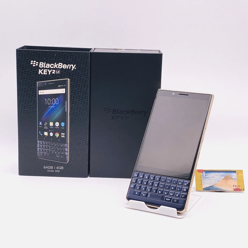 BlackBerry KEY2 LE BBE100-4 Dual SIM 64GB 4GB RAM Smartphone Champagne Unlocked - Image 1 of 4