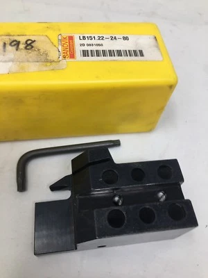 Portaherramientas indexable Sandvik T Max Q Cut cortador de separación/ranurado, LB151.22-24-80 Foto 1 de 4