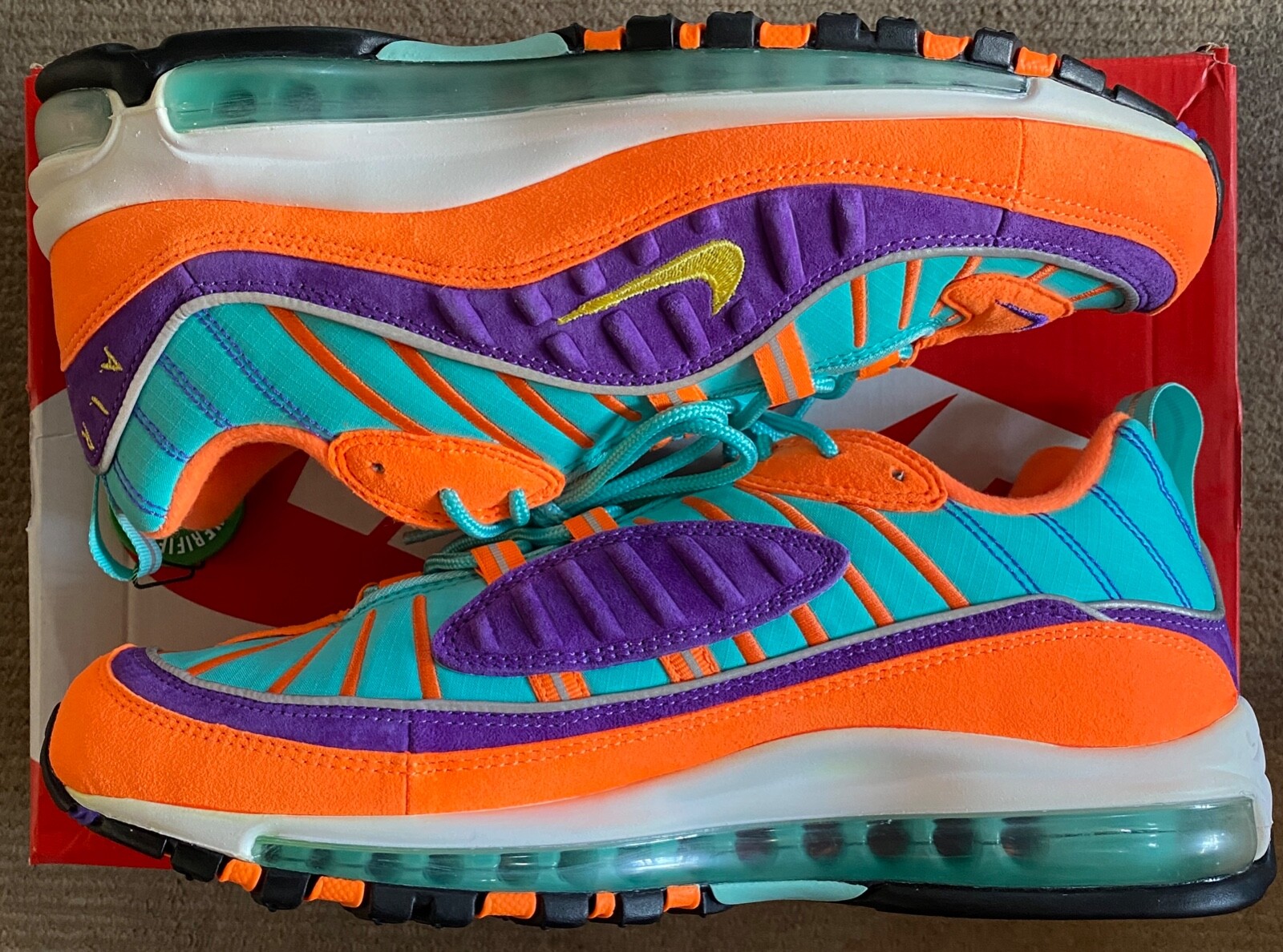 Nike Air Max 98 Cone size 9. 924426-800 