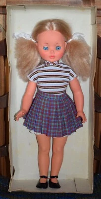 FURGA - Poupée habillée d'origine - Boîte d'origine - 58 cm -  - Photo 1/4