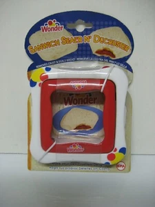 WONDER BREAD sanwich seal'r n decruster, red 4x4" brand new sealed - Picture 1 of 2